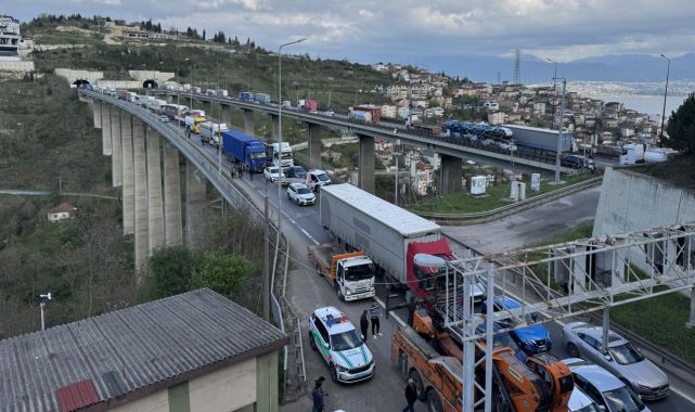 Anadolu Otoyolu'nda zincirleme trafik kazası: 8 yaralı