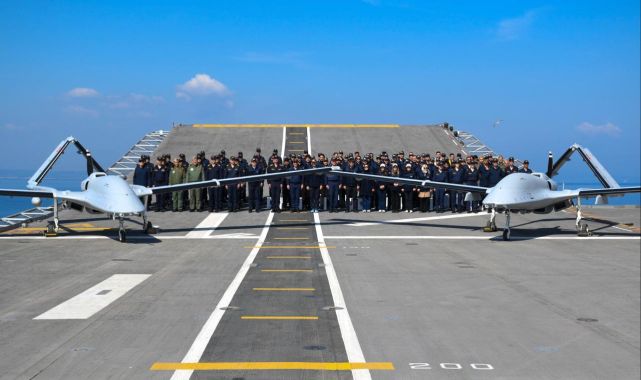 Bayraktar TB3, TCG Anadolu'dan tam otonom kalkış testini tamamladı