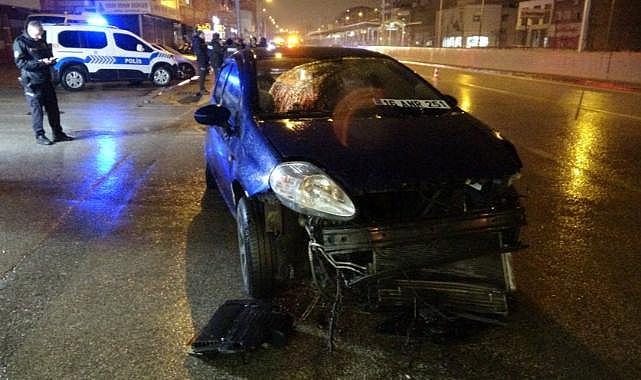Bursa'da polise kamyonet çarptı!