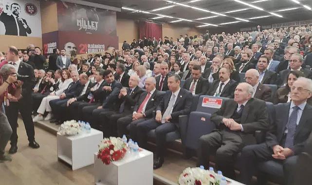 CHP'de olağanüstü kurultay: Uysal adaylıktan çekildi, Şimşek yeterli imzaya ulaşamadı