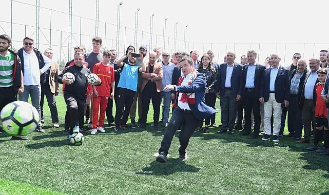 Gündoğdu Futbol Sahası hizmete açıldı