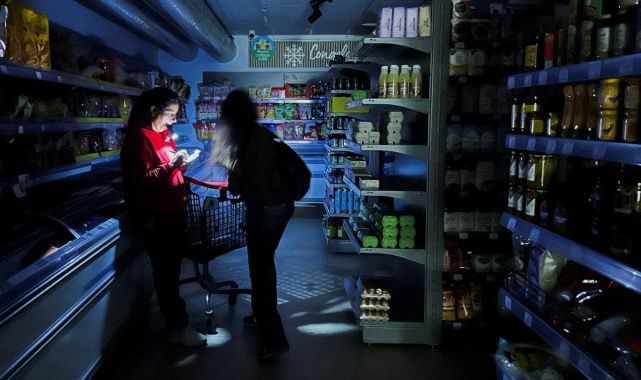 İspanya'da ve Portekiz'de elektrik kesintisi büyük ölçüde giderildi