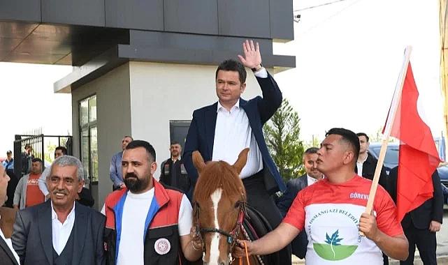 Osmangazi'de geleneksel rahvan at koşusu coşkusu