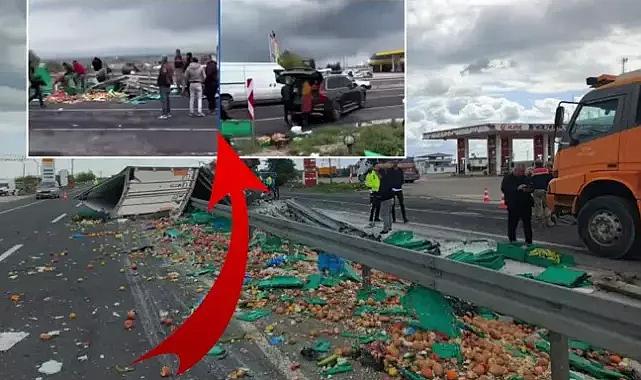 Sürücü öldü, insanlar meyveleri araçlarına doldurdu