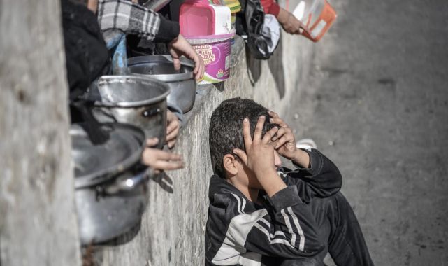 Filistin yönetimi, İsrail ablukası ve saldırıları nedeniyle Gazze'yi kıtlık bölgesi ilan etti