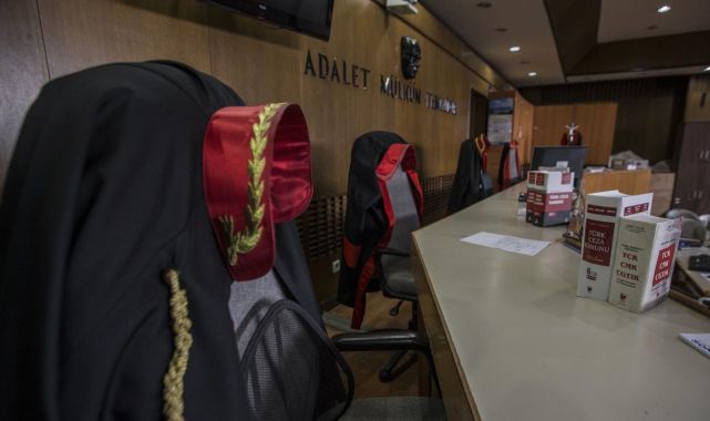 İkinci dönem hakim ve savcı yardımcılarının atamaları yapıldı