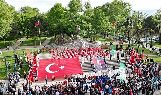 İnegöl’de 19 Mayıs Coşkusu Sokaklara Taştı