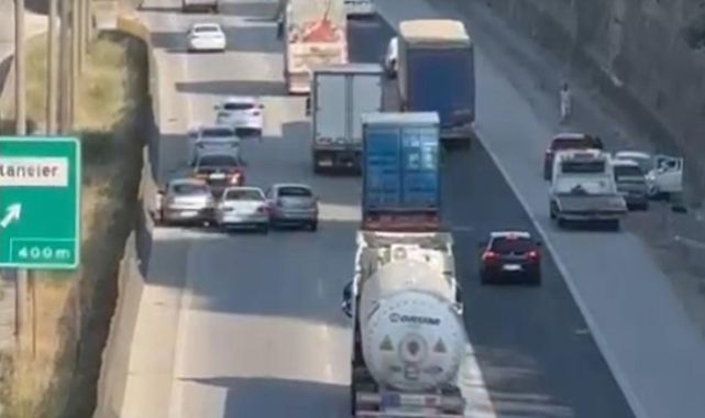 Patlayan araç lastiği zincirleme kazaya neden oldu