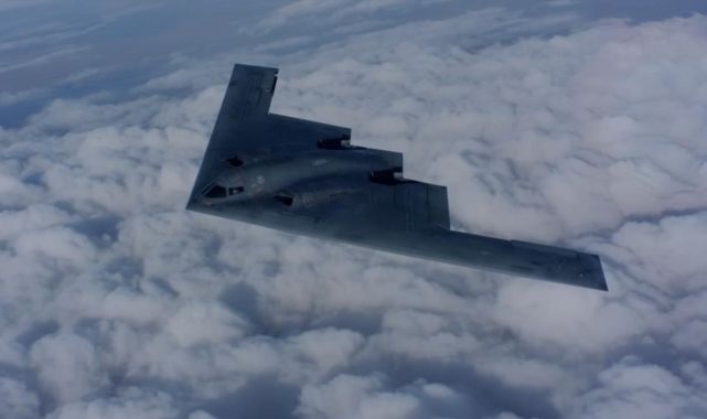 ABD'nin B2 gizli bombardıman uçakları Guam Adası'na doğru hareket etti