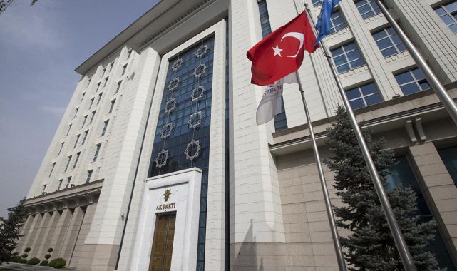 AK Parti yaz dönemini yoğun geçirecek