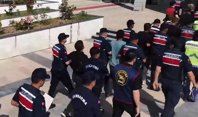 Uyuşturucu satıcılarına operasyon: 104 şüpheli tutuklandı