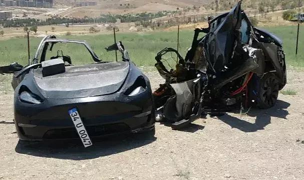 2 hemşireye mezar olan Tesla'nın son hali