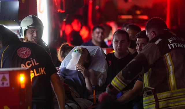 Ankara'da 26 katlı binada yangın paniği