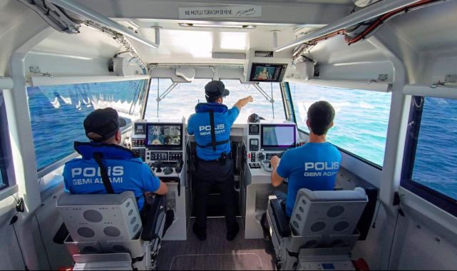 Deniz polisi, Van Gölü'nde inci kefali için nöbette