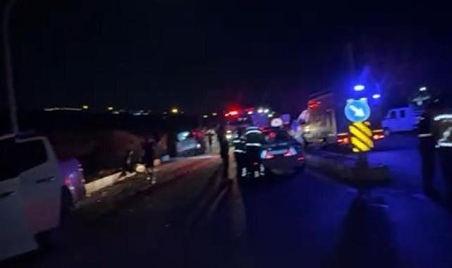 İzmir’de kamyonet ile hafif ticari araç çarpıştı: 7 yaralı
