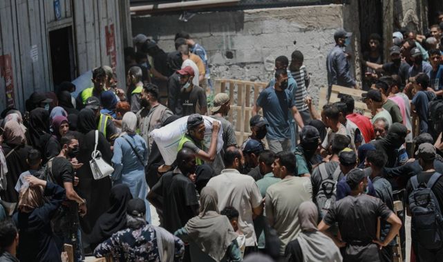 Soykırımcı İsrail, Gazze'deki yardım dağıtım merkezlerinde 805 Filistinliyi öldürdü