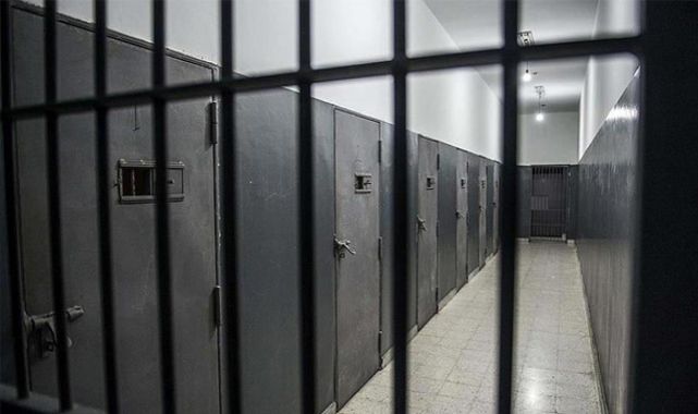 10 yıl boyunca 12 kez otoyolu kapatan adam hapse atıldı