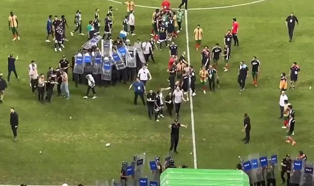 Amedspor-Erzurumspor maçı sonrası ortalık savaş alanına döndü
