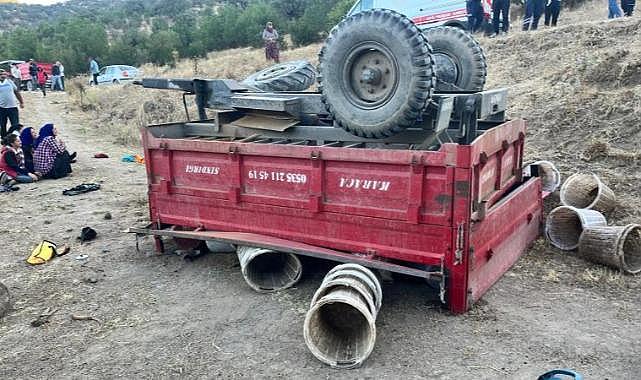 Balıkesir'de tarım işçilerini taşıyan traktör devrildi: 1 ölü