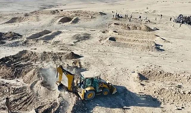 DEAŞ'ın 'ölüm çukuru'nda çalışmalar başladı