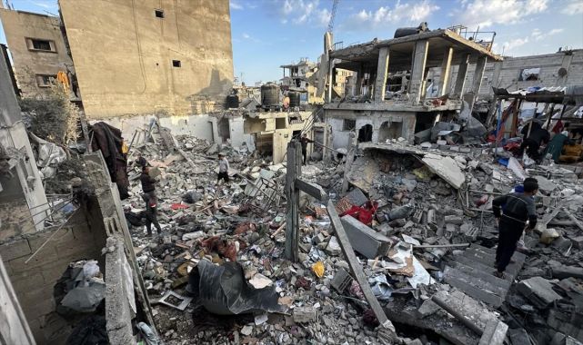 İsrail'in Gazze'ye saldırılarında can kaybı son 24 saatte 75 artarak 62 bin 819'a çıktı