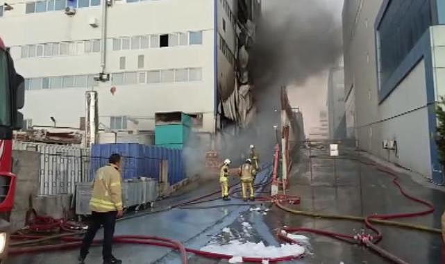 İstanbul Arnavutköy'de fabrika yangını