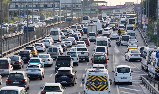 İstanbul'da bazı yollar trafiğe kapatıldı