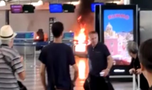 İtalya'nın Malpensa Havalimanı'nda bir yolcu yangın çıkardı