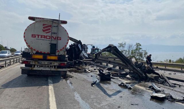 Kaza yapan tanker D100 kara yolunda ulaşımı aksattı