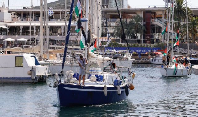 Onlarca tekne İsrail'in ablukasını kırmak ve Filistin ile dayanışma için Akdeniz'de yelken açtı