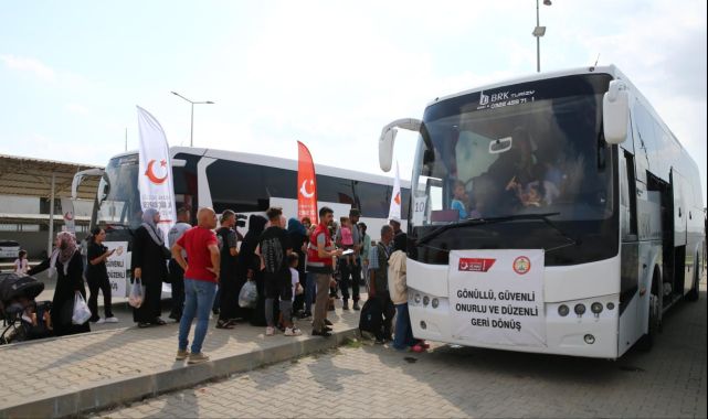 Suriyelilerin ülkelerine gönüllü geri dönüşleri sürüyor