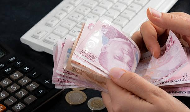 Cumhurbaşkanı Erdoğan'ın seçim vaadiydi! Ev kadınlarına erken emeklilik için tarih verildi
