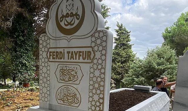 Devlet Bahçeli'den Ferdi Tayfur'un kabrine özel mezar taşı