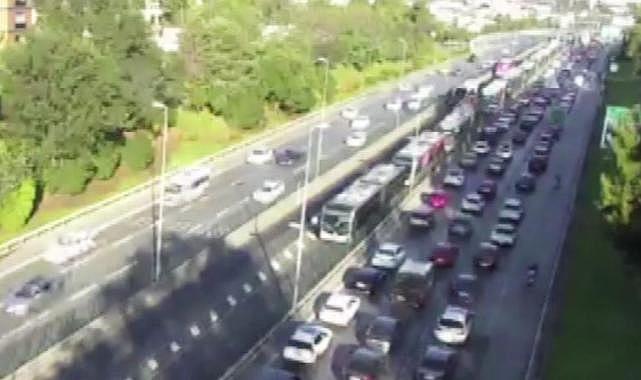Kadıköy'de metrobüs kazası