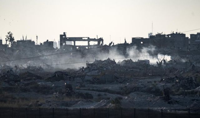 Katil İsrail'in bu sabah Gazze Şeridi'ne düzenlediği saldırılarda 33 Filistinli hayatını kaybetti
