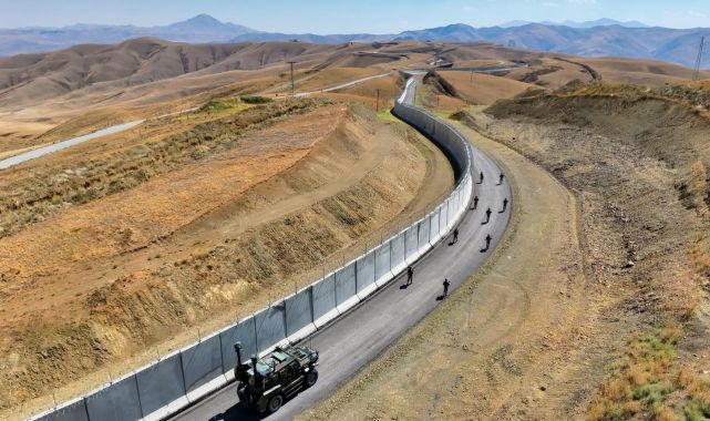 Van İran sınırında güvenlik duvarının inşası sürüyor