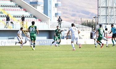 Bursaspor deplasmanda altın değerinde galibiyet aldı