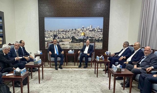 Fidan ve Kalın, Doha'da Hamas yetkilileriyle görüştü