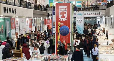 İnegöl 9. Kitap Günleri Başladı