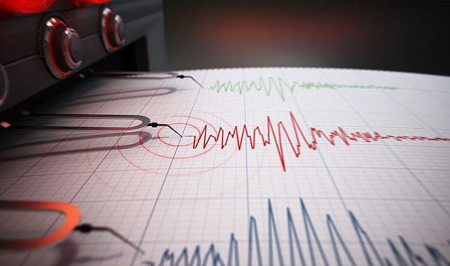 İstanbul'da hissedilen bir deprem oldu