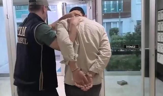 İstanbul merkezli 3 ilde FETÖ irtibatlı 5 doktor yakalandı