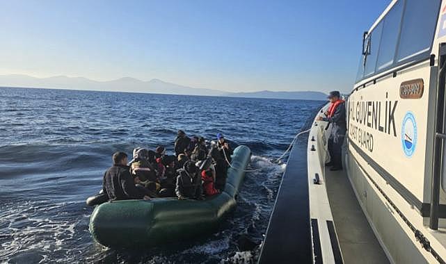 İzmir açıklarında 104 düzensiz göçmen yakalandı