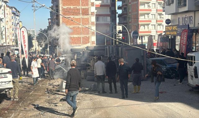 Malatya'da freni arızalanan kamyon 15 araca çarptı: 3 yaralı