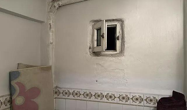 Apartman boşluğuna atılan yeni doğan bebek hastaneye kaldırıldı