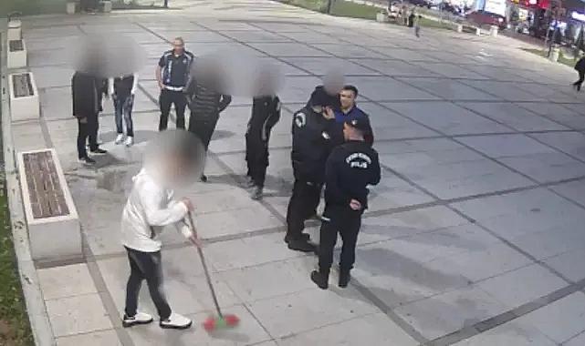 Bursa'da yere attıkları çekirdek kabuklarını temizleyip, ceza ödediler