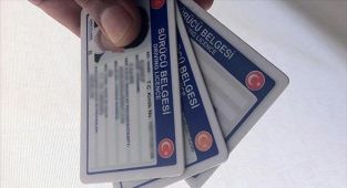 Eski tip ehliyetlerin geçerliliği sona erdi