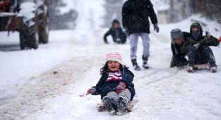 Bilecik'te kar yağışı nedeniyle eğitime bugün ara verildi