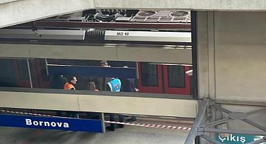 İzmir'de metro raydan çıktı