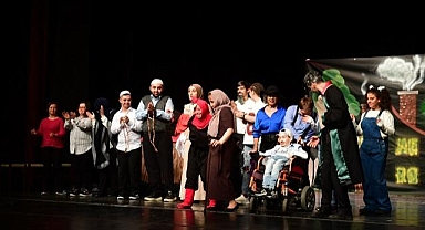 Tarihi Bir İlk: Engelliler 'Miras Değil Mübarek' Oyunuyla Bursa Sahnesinde