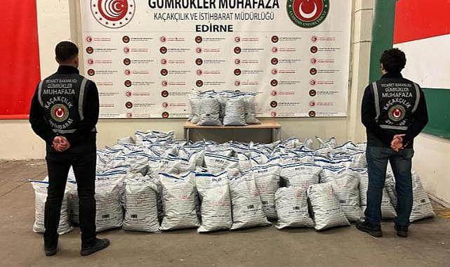 Sınır kapıları ve havalimanlarında 1,6 milyar liralık uyuşturucu ele geçirildi
